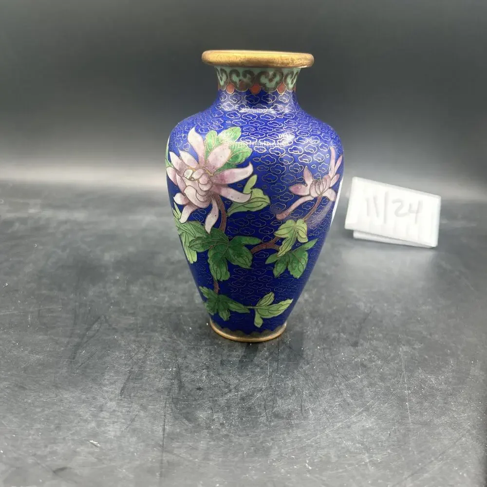 VINTAGE CHINESE Cloissoné SMALL VASE FLOWERS ON Royal Blue HEIGHT 5.25”